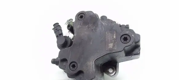 Volvo XC70 Fuel injection high pressure pump 0445010111