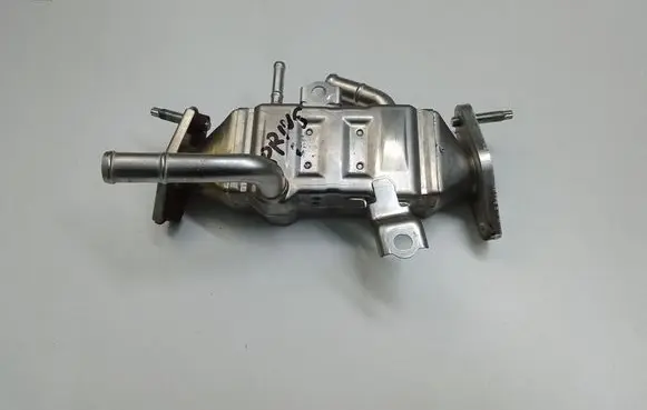 Toyota Prius (XW50) EGR valve cooler 2560137020D