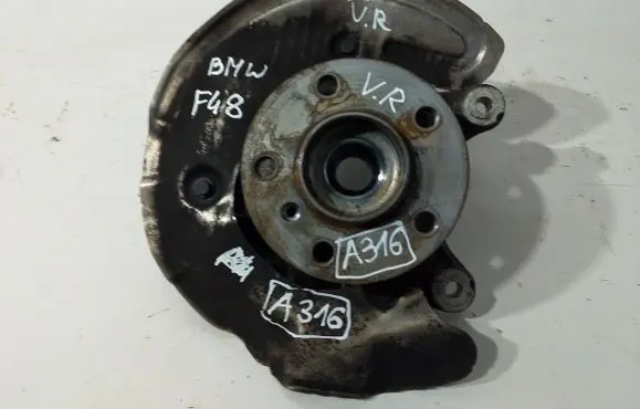 BMW X1 F48 F49 Front wheel hub 6876646
