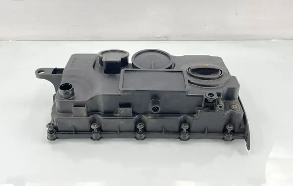 Volkswagen PASSAT B6 Rocker cam cover 03G103469D