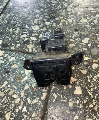 KIA Ceed Loading door lock 