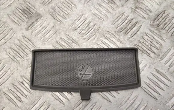 Mercedes-Benz GLE (W166 - C292) Glove box pad A1666831094