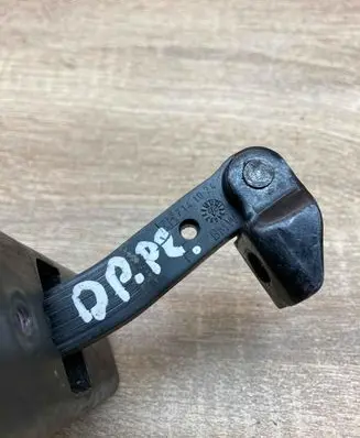 BMW X5 E70 Front door check strap stopper 7141024