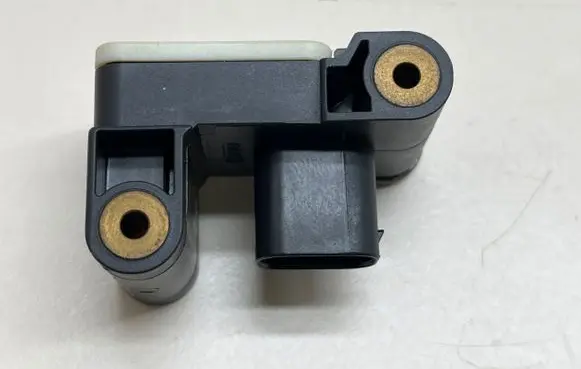BMW X5 E70 Airbag deployment crash/impact sensor 0285003900 6911003