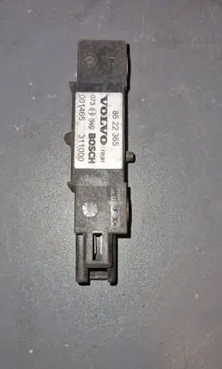 Volvo S70 V70 V70 XC Airbag deployment crash/impact sensor 8622365 001465 311000