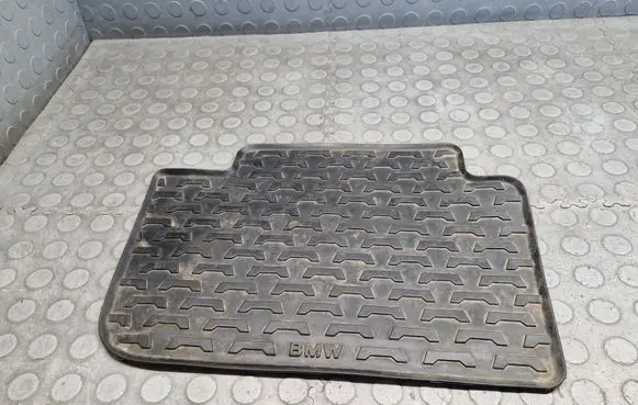 BMW X3 E83 Rear floor mat 0307689 51470306037 51470307689