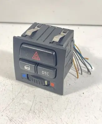 BMW 3 E92 E93 Hazard light switch 9132421 6131
