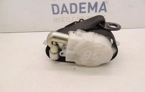 Lexus IS 220D-250-350 Front seatbelt 7M8750P D95
