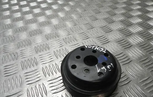 Lexus RX 450H Water pump pulley VD17692