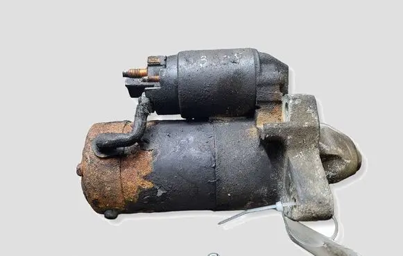 Opel Vivaro Starter motor 8200621305A M001T80681