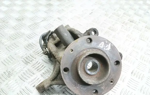 Peugeot 207 Front wheel hub spindle knuckle