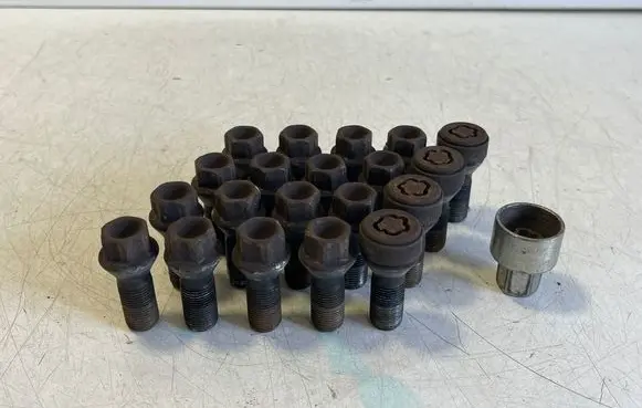 BMW X3 F25 Nuts/bolts
