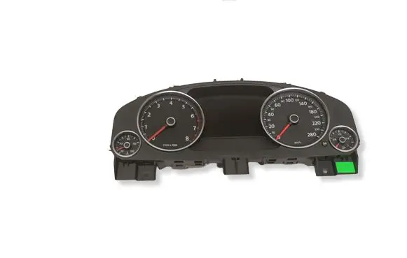Volkswagen Touareg II Speedometer (instrument cluster) 7P6920880