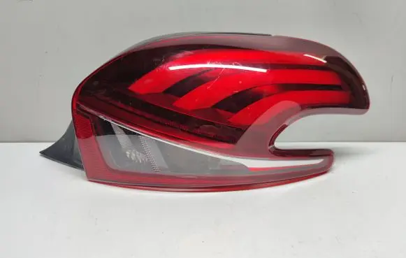 Peugeot 208 Rear/tail lights 9810430580