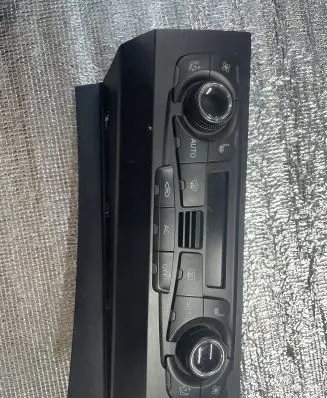Audi A5 Sportback 8TA Climate control unit 8T2820043AG