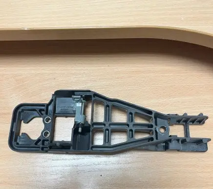 Jeep Grand Cherokee Rear door exterior handle/bracket 45811000 04589887AD 5390704589887AD