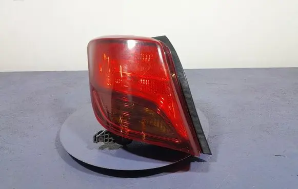 Toyota Yaris Rear/tail lights 0D-166