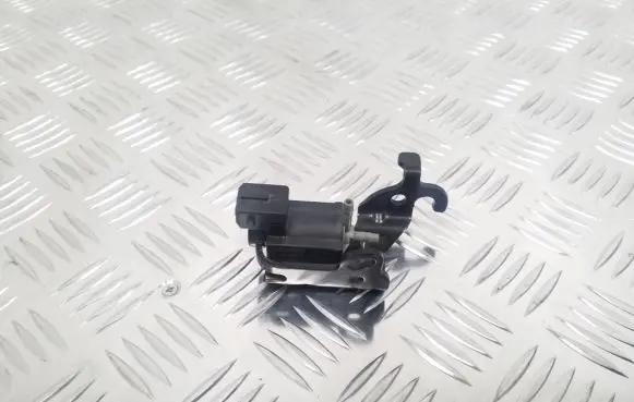 Volvo XC90 Turbo solenoid valve 31339879