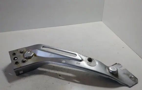 Radiator support slam panel bracket