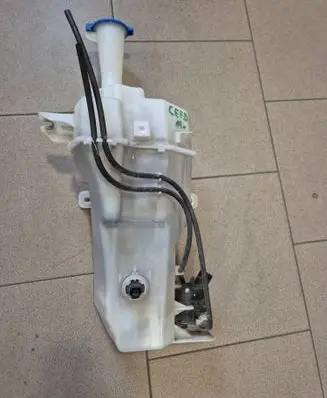 KIA Ceed Windshield washer fluid reservoir/tank 98610J7000