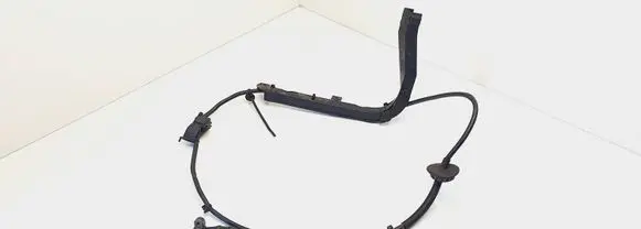Volkswagen PASSAT B5.5 Positive cable (battery) 8E0971824R