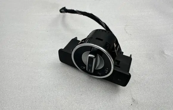 Mercedes-Benz E W213 Light switch A2129050551