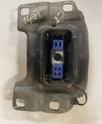 Ford Focus Engine mount bracket 322A69 V617M121