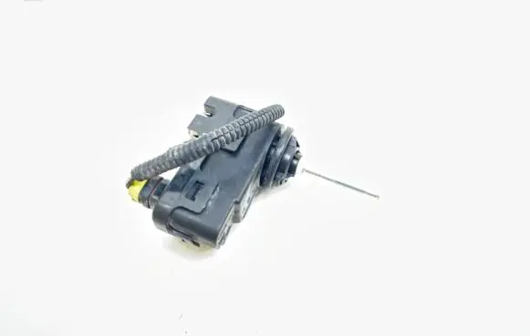 Headlight level adjustment motor