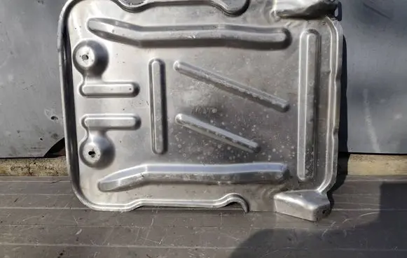 Skoda Octavia Mk4 Engine splash shield/under tray 5Q0825230K