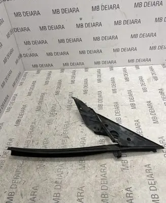 BMW M4 F82 F83 Rubber seal front door window/glass 7279777