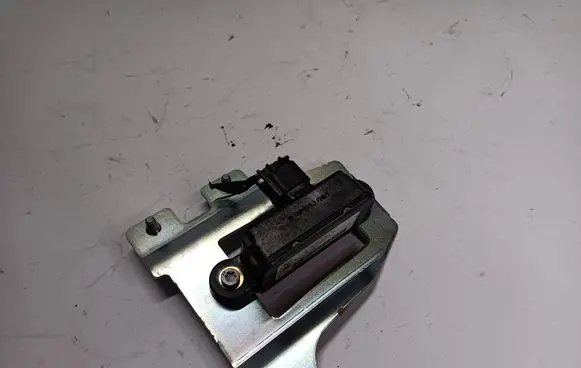 BMW 1 E81 E87 ESP acceleration yaw rate sensor 6778421 10170106373