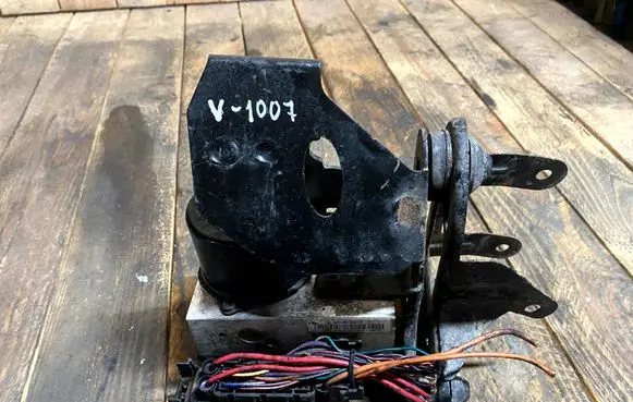 Mercedes-Benz R W251 ABS Pump a2515450832 2515450832