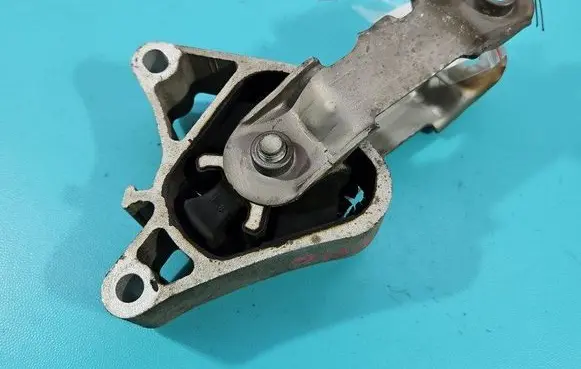 Infiniti Q30 Engine mount vacuum valve IMPRK1470653