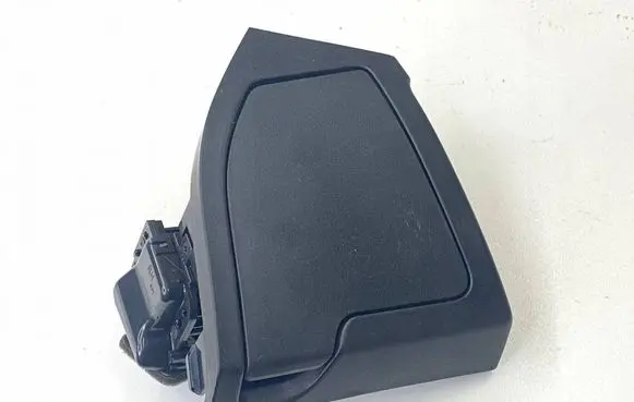 Cup holder front