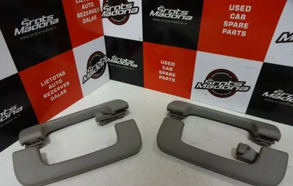 Audi A4 S4 B6 8E 8H Front interior roof grab handle 8E0857607