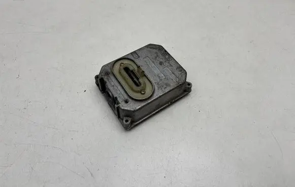 Volkswagen Sharan Window wiper relay 7M0906015A