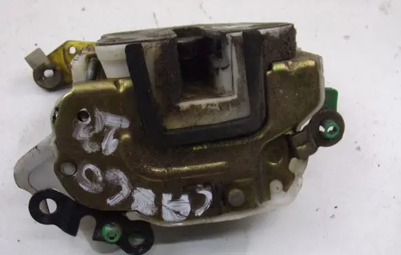 Nissan Vanette Front door lock