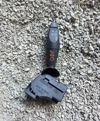 Ford Focus Wiper turn signal indicator stalk/switch