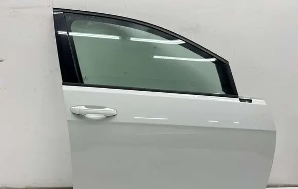 Volkswagen Golf VII Front door MMAUTKO22604