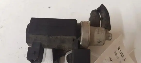 Volvo XC90 Turbo solenoid valve 72190329 90637251