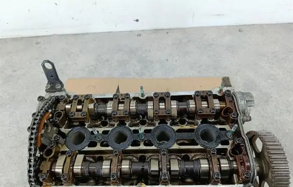 Seat Alhambra (Mk1) Engine head 058103373D