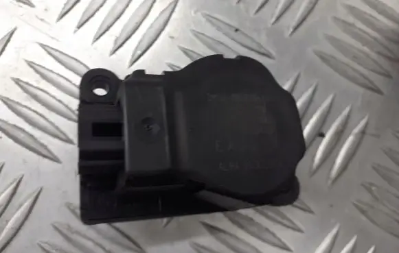 Ford Focus Central body control module 3M5H-19E616-AB