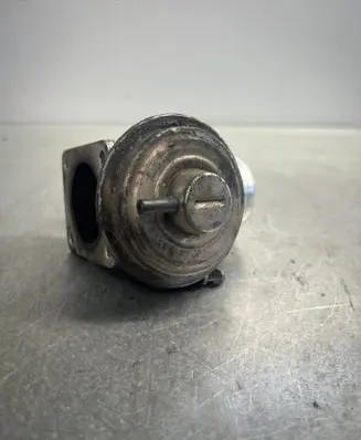 BMW X5 E53 EGR valve 7282640206T