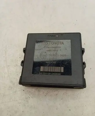 Toyota Prius (XW30) Parking PDC control unit/module PZ464B4420B1 4M0174T5I 10R030426