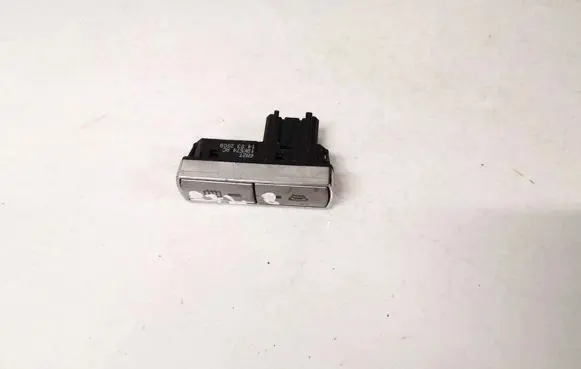 Ford Mondeo MK IV Windscreen/window heater switch 6m2t18k574ac