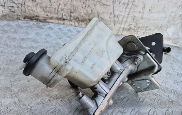 Lexus GS 300 350 430 450H Master brake cylinder 13801010430