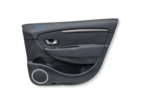 Renault Scenic III - Grand scenic III Front door card panel trim 
