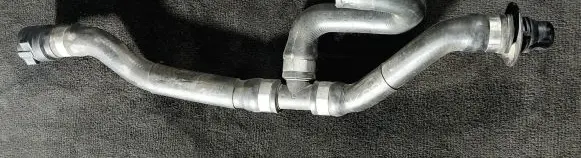 BMW 5 E39 Engine coolant pipe/hose
