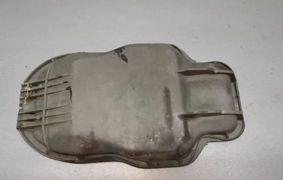 Mercedes-Benz W123 Headlight/headlamp dust cover 