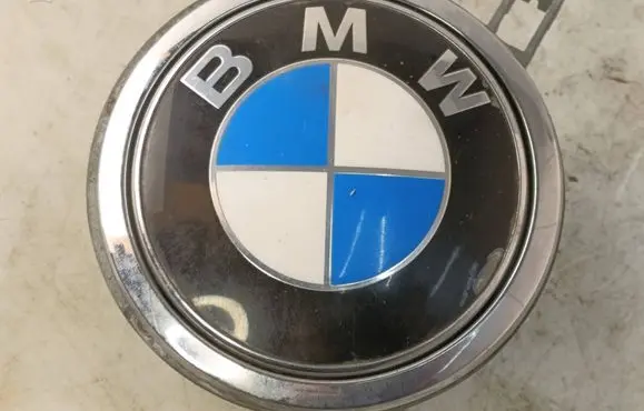 BMW 1 E81 E87 Tailgate trunk handle 7207933 10862510